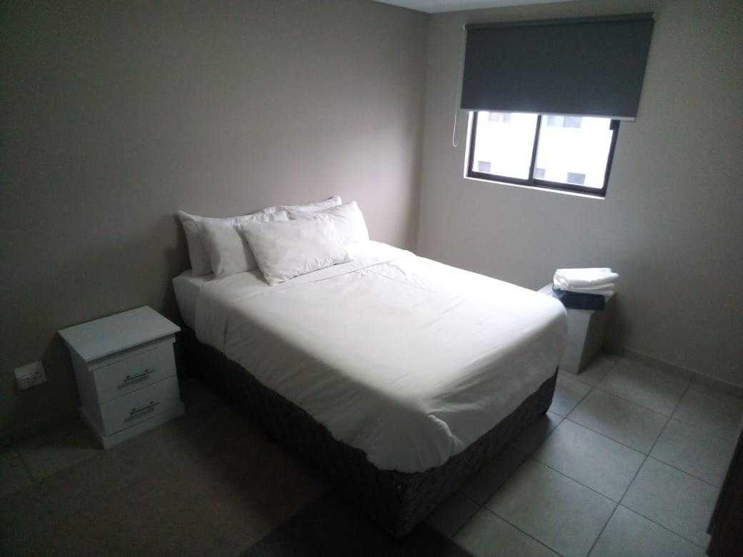 One Rosebank Stay Johannesburg Esterno foto